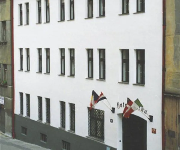 Otel Kafka 3*